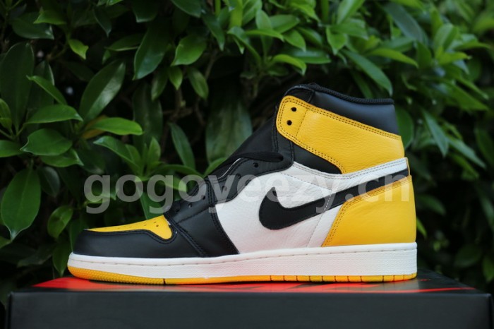 Authentic Air Jordan 1 Yellow Toe