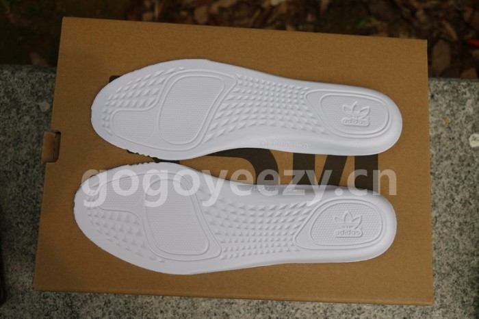 Authentic Yeezy 350 V2 True Form Lime