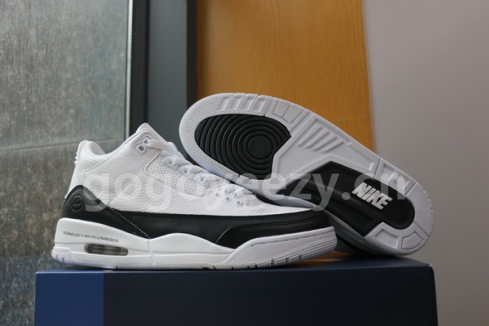 Authentic Fragment x Air Jordan 3