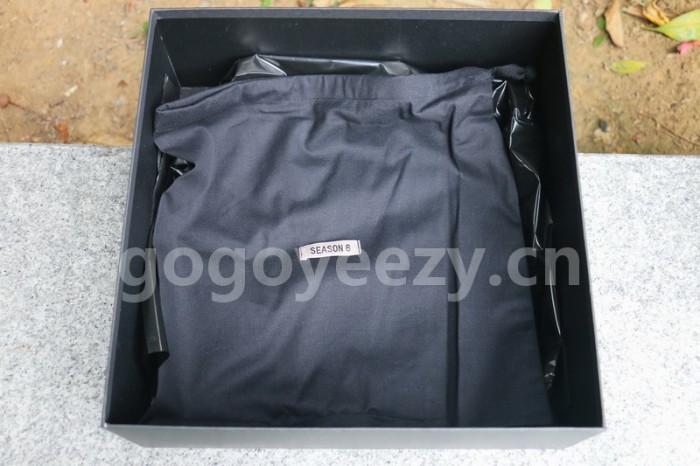 Authentic Yeezy Desert Boot​ Black