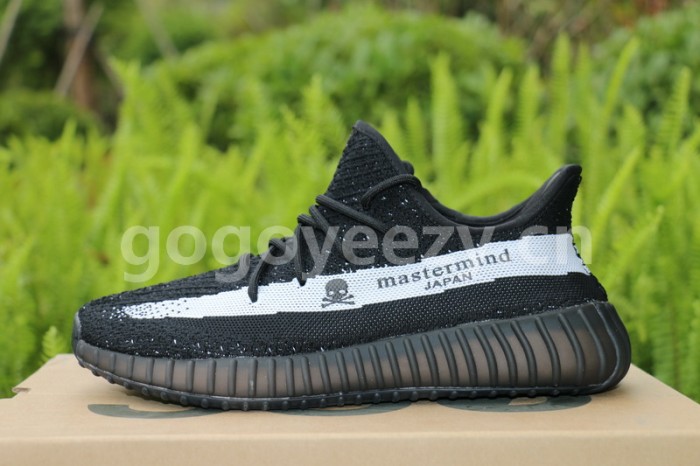 Authentic Yeezy 350 Boost V2 Black White X Japan