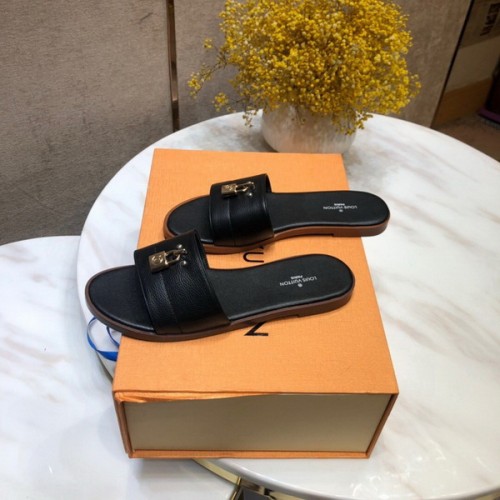 LV Sandals 1;1 Quality-071