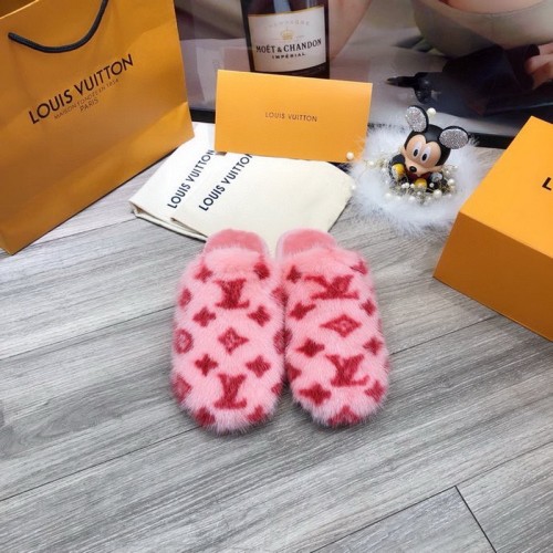 LV Sandals 1-1 Quality-245
