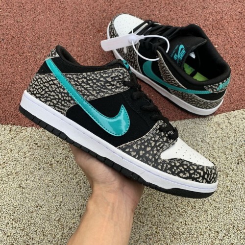 Authentic Nike SB Dunk Low“Elephant”  Women size