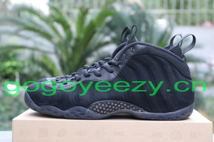Nike Air Foamposite One “Triple Black”