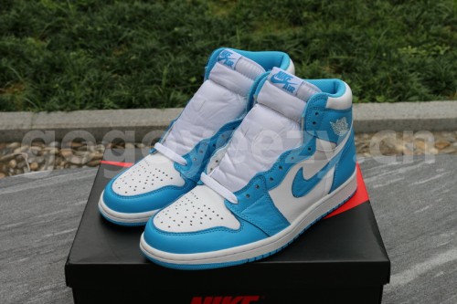 Authentic Air Jordan 1 Retro High OG “UNC”