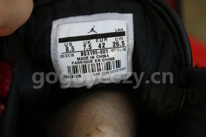 Authentic  Vogue x Air Jordan 3 “AWOK” University Red