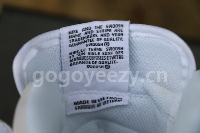 Authentic Supreme x NBA x Nike Air Force 1 Mid White