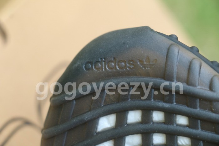 Authentic Kaws X Yeezy 350 Boost V2