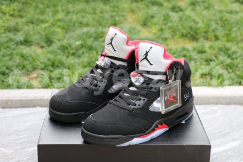 Authentic Supreme x Air Jordan 5 Black