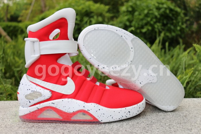 Authentic Supreme X Nike Air Mag