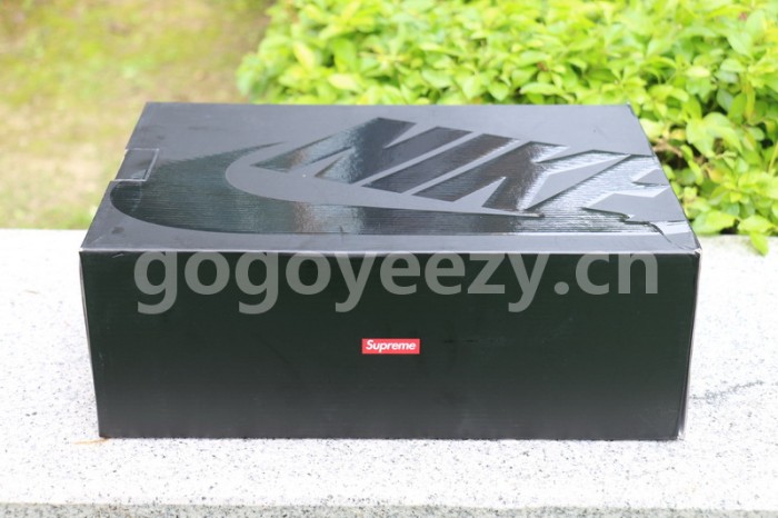 Authentic Supreme x Nike Air More Uptempo Red