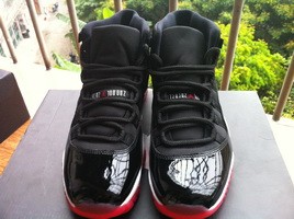 Authentic jordan 11 bred  man shoes(Christmas sale !)