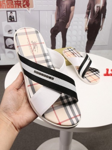 Burberry men slippers AAA-017