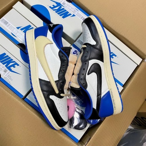 Authentic Travis Scott x Air Jordan 1 Low  GS
