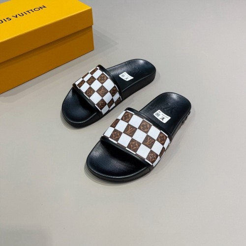 LV men slippers AAA-934