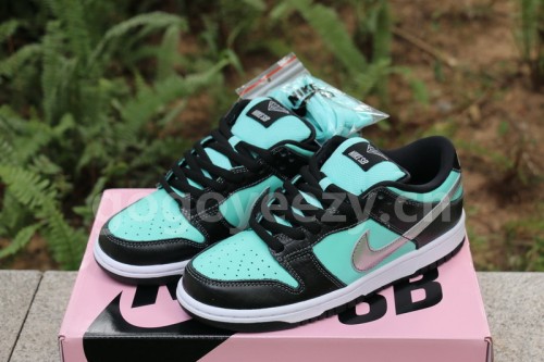 Authentic Nike SB Dunk Low Diamond Tiffany