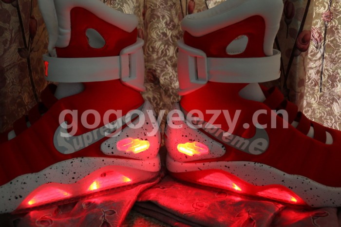 Authentic Supreme X Nike Air Mag