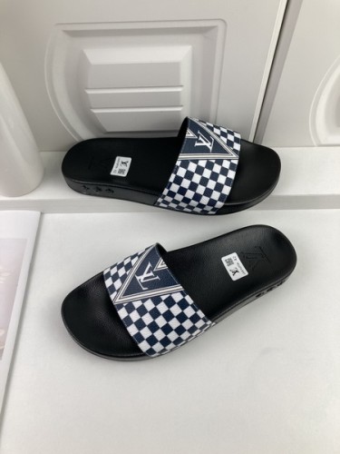 LV women slippers AAA-343