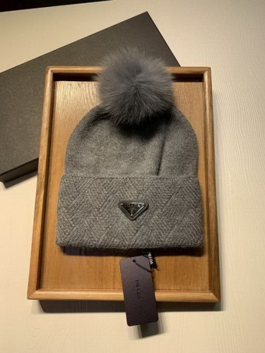 Prada Wool Cap Scarf AAA-069