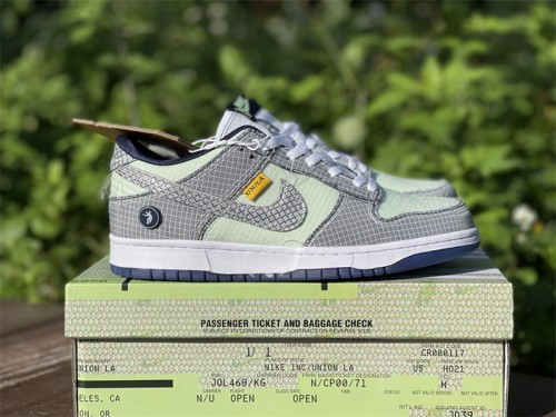 Authentic Union x Nike Dunk Low  DJ9649-401