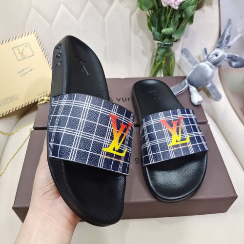 LV women slippers AAA-310