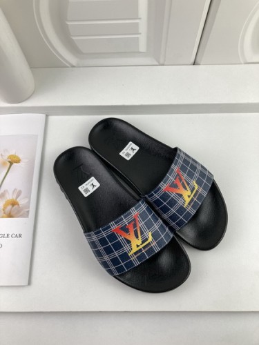 LV women slippers AAA-336