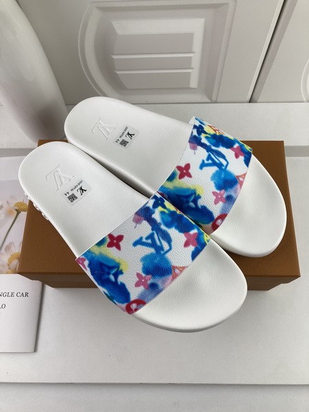 LV men slippers AAA-1142