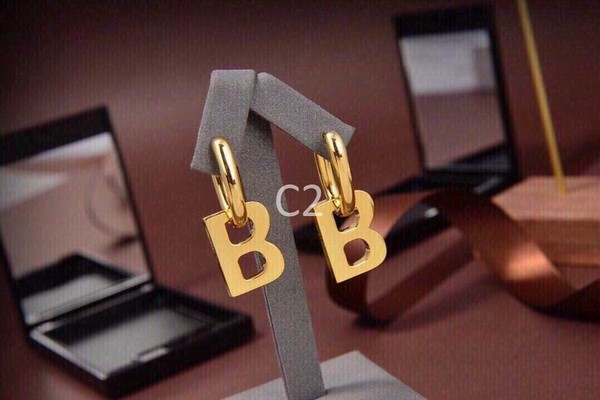 B Earring-033