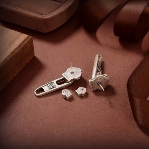B Earring-007