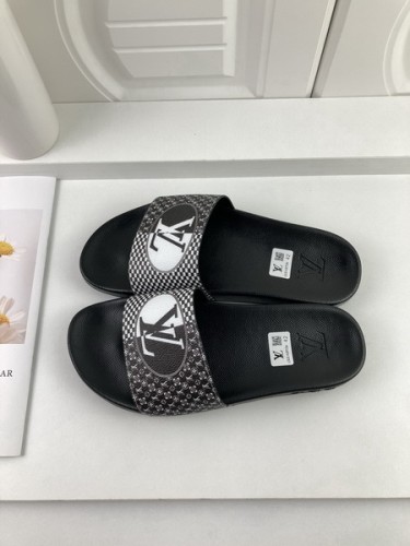 LV women slippers AAA-345