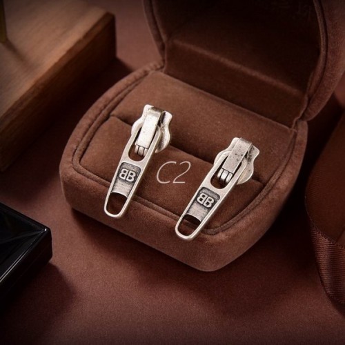 B Earring-009