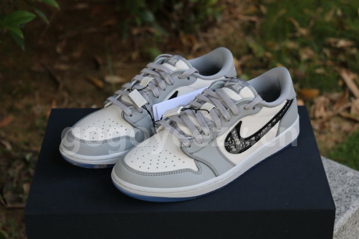 Authentic Dior x Ai Jordan 1 Low Top (with dior boxes)