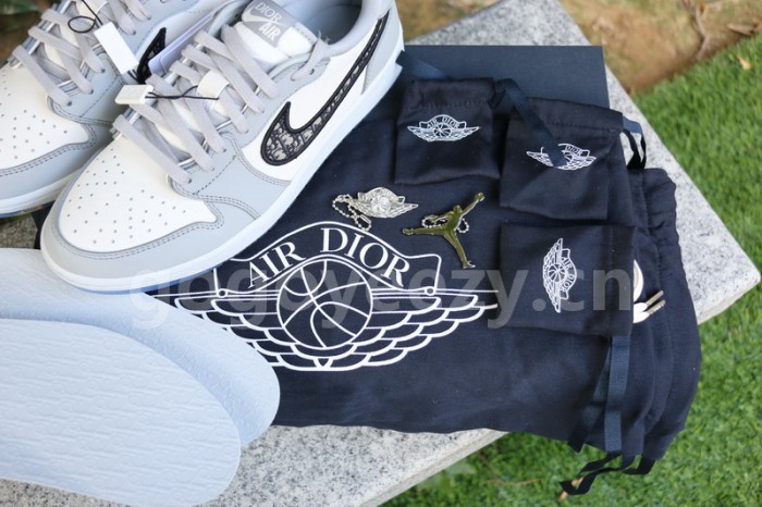 Authentic Dior x Ai Jordan 1 Low Top (with dior boxes)