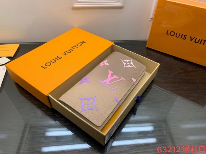Super Perfect LV Wallet-237