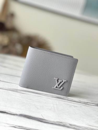 Super Perfect LV Wallet-391