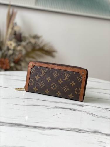 Super Perfect LV Wallet-450