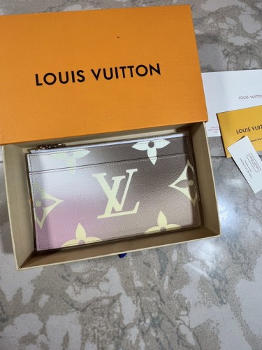 Super Perfect LV Wallet-008