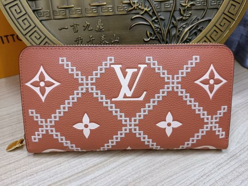 Super Perfect LV Wallet-297