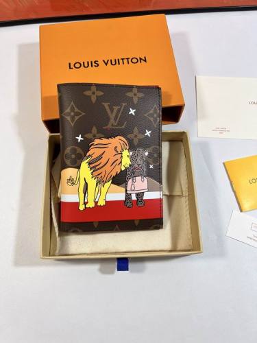 Super Perfect LV Wallet-582