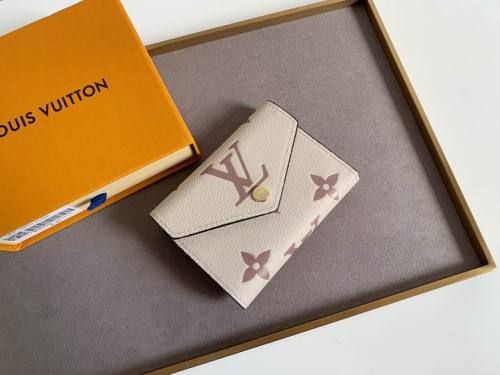 Super Perfect LV Wallet-551