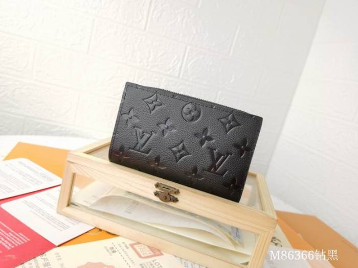 Super Perfect LV Wallet-633