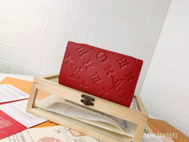 Super Perfect LV Wallet-634