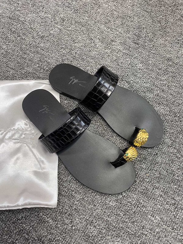 GZ men slippers AAA-029