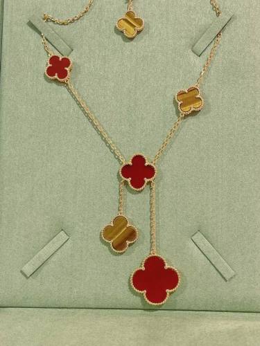 Van Cleef & Arpels Necklace-120