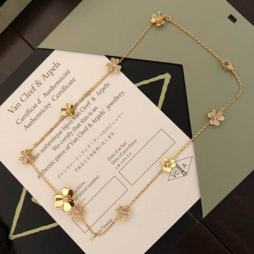 Van Cleef & Arpels Necklace-138