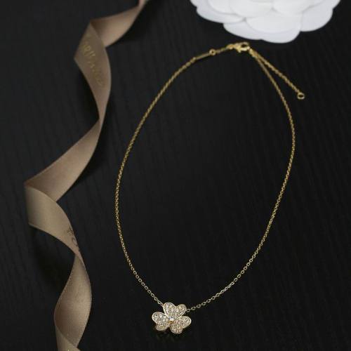 Van Cleef & Arpels Necklace-065