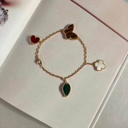 Van Cleef & Arpels bracelet-037