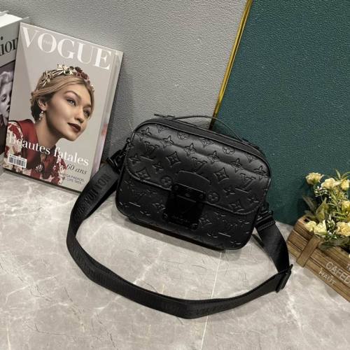 LV Hangbags AAA Men-067