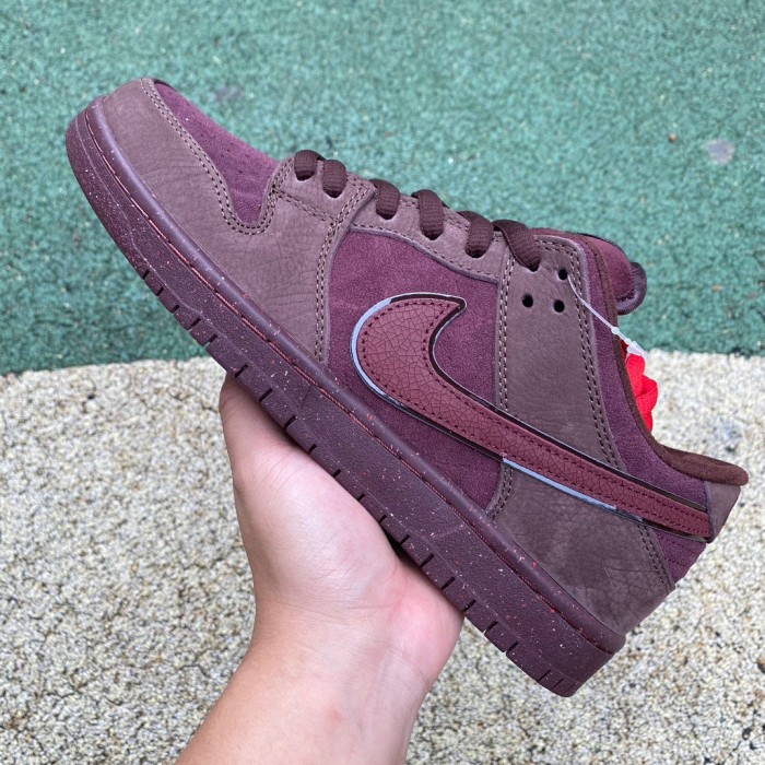 Authentic Nike SB Dunk Low Premium Valentine's Day